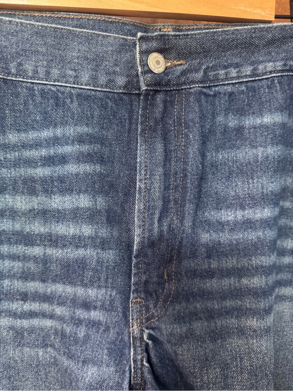 Old Navy High Waisted Slouchy Straight Distressed Denim Cutoff Shorts - Picture 3 of 7